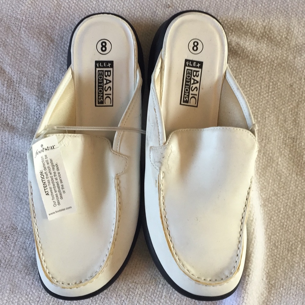 Basic Edition white flex sole slides